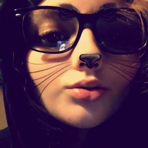 Meet your Posher, Lizzie